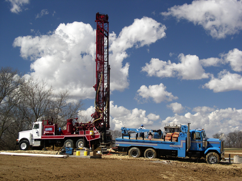 Well Drilling - Rotory Drill Rig